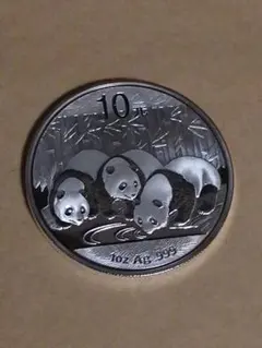 2002年　中国パンダ銀貨　1オンス　 純銀 カプセル付き] 2002年中国「パンダ」純銀 1オンス 銀貨 パンダ銀貨