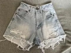 MURUA ムルーア ショートパンツ　ダメージ加工のサムネイル