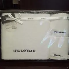 シュウウエムラ　バスタオル1枚　タオルハンカチ2枚　白　タオルセット