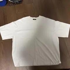 ホワイト オーバーサイズ Tシャツ