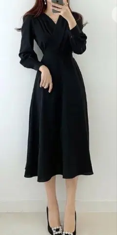 アビトーキョーのとてもスタイルよく見える黒のラップデザイン ワンピース(タグ付)