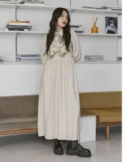 ゴブランチャイナフレアワンピース アイボリー ベージュ　ロングシャツワンピース