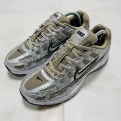 【美品】NIKEナイキ P-6000 24.5cm ハイテク系スニーカーベージュ