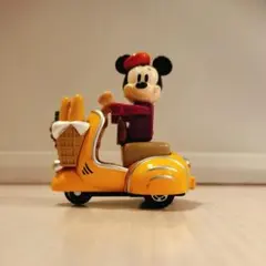 【出品は6/28まで】ミニーマウス スクーター フィギュアのサムネイル