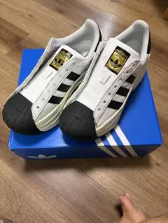 adidas SSTボールド　26.5㎝