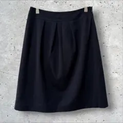 リフレクト タック 台形スカート ひざ丈 9号 M 日本製 リネン混 濃紺のサムネイル