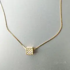 ゴールド&ダイヤモンド風ネックレス