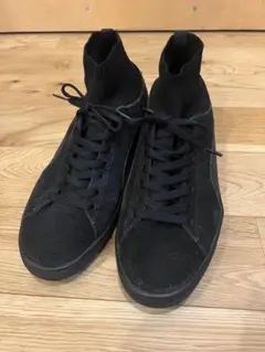 PUMA スニーカー