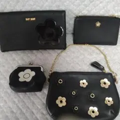 【4点セット】MARY QUANT ポーチ、コインケース、カードケースのサムネイル