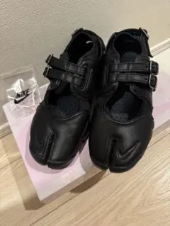 NIKE AIR RIFT ブリーズ　24 ストラップ メリージェーン