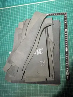 イタリアンレザー　ブッテーロ　ヌメ革床革　ブラック　もりもりハギレセット