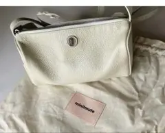 minitmute New Brett Bag Ivory レザー 巾着 - メルカリ