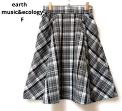 earth music&ecology チェック柄 フレアスカート F 白　黒のサムネイル