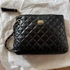 ブラックキルティングハンドバッグ