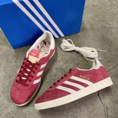 adidas Originals Gazelle チームビクトリーレッド