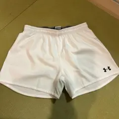 UNDER ARMOUR ホワイト トレーニングショートパンツ LG