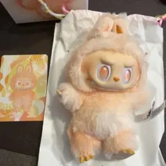 POP MART エナジーラブブ　happiness ぬいぐるみペンダント