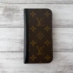 め*♡様 手帳型ケースiPhone14Pro Louis Vuittonのサムネイル
