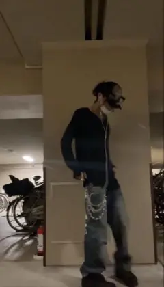 Item thumbnail for item e2f02597-7cc8-4695-bf56-98834e3f6c57