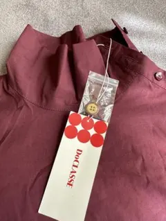 新品 未使用！DoCLASSE ハイネック 長袖 ブラウス ボルドー 9のサムネイル