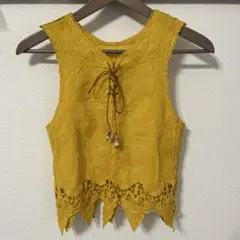 未使用 刺繍 レースタンクトップ マスタード ノースリーブ