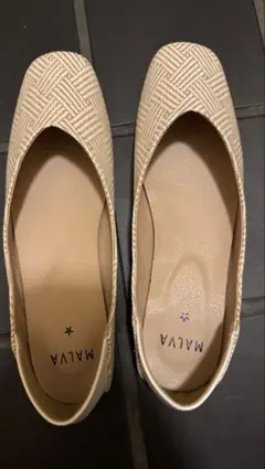 フラットパンプス LLサイズ スクエアパンプス ローヒールパンプス Ｖカット