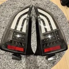 B20 LEDテールランプ 左右セット スモークレンズ Prius 30 B20 LEDテールランプ 左右セット スモークレンズ Prius 30 - メルカリ