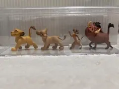 ディズニーライオンキング フィギュア シンバ、ナラ、ティモン、プンバァ4体セット