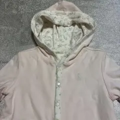 フード付きピンクトレーナー（ポロ）