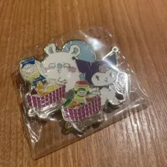 ちいかわサンリオ　コラボ　ピンズコレクション　モモンガ　クロミ