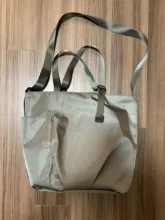 ear ショルダーバッグ グレードット