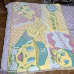 阪神タイガース トラッキー ブランケット ハーフ毛布