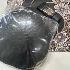 【新品】コスメデコルテ　化粧下地とポーチ