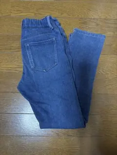 ユニクロ　キッズ　ストレッチヒートテックパンツ　130