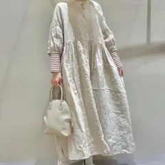 tandey オオカミとフクロウ 【フクロウと白アジサイと雨もよう