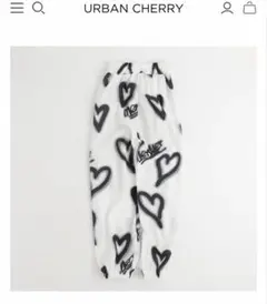 URBAN CHERRY ハートプリントカーブデザインパンツ　150cm 子供服