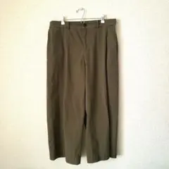 ユニクロ　UNIQLO　ワイドチノパンツ　大きいサイズ　カーキ