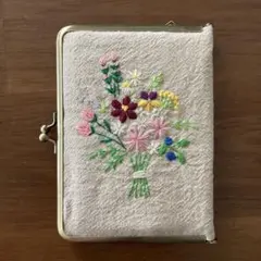 がま口型ハンドメイドフラワーブーケ柄刺繍 文庫本ブックカバー 手帳 マルチケース