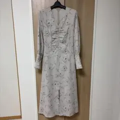 NATURAL BEAUTY BASIC ラインフラワーシャーリングワンピース