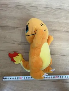ポケモン　ぬいぐるみ　ヒトカゲ
