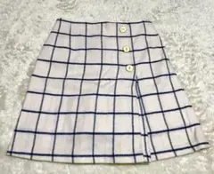 チェックスカート