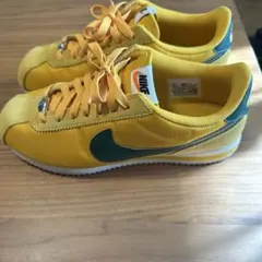 Nike コルテッツ　イエロー/グリーン スニーカー