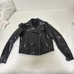 ZARA フェイクレザーライダースジャケット　黒