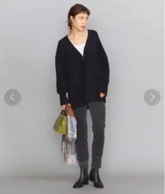 【beauty&youth】コーデュロイスキニーパンツ　ダークグレー