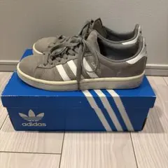 adidas グレー スニーカー23cm