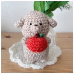 あみぐるみ　いぬとりんご　キーホルダー　編み物　ぬいぐるみ　ハンドメイド　犬