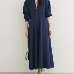 週末セール！　試着のみ　ナチュラルクチュール フロントZIPダンボールワンピース