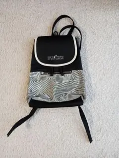 子供用 リュック ブラック グレーメタリック