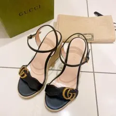 GUCCI サンダル　GGロゴ