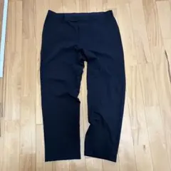 ユニクロ　感動パンツ　メンズ ブラック パンツ ウエストゴム